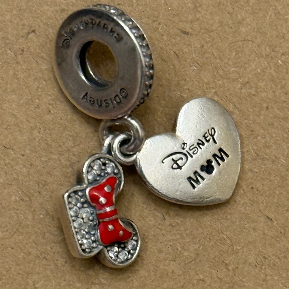 Pandora x Disney Minnie Mouse “Disney Mom” Heart Dangle Charm - Picture 5 of 5